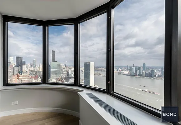 Rented by Bond New York | media 19