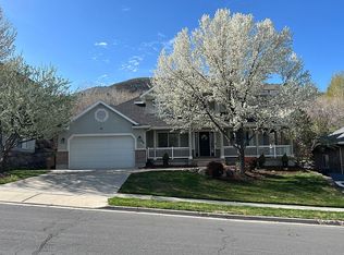 648 E Rocky Knoll Ln, Draper, UT 84020