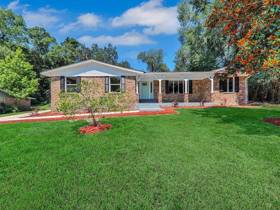 1st image of 1960 Holly Oaks Ravine Dr