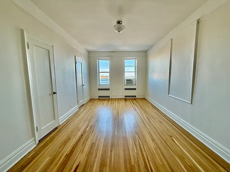 40 Shore Blvd #5H — Photo 9