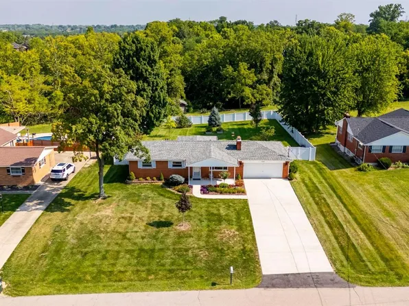 7474 Joan Dr, West Chester, OH 45069