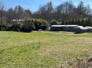 41 Dogwood Dr, Marshall, NC 28753