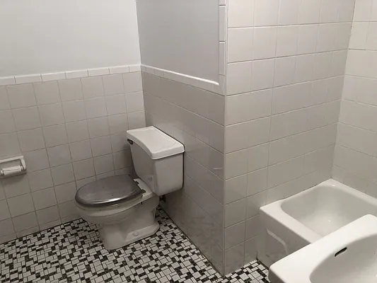 Rented by GreenVill Real Estate LLC | media 32