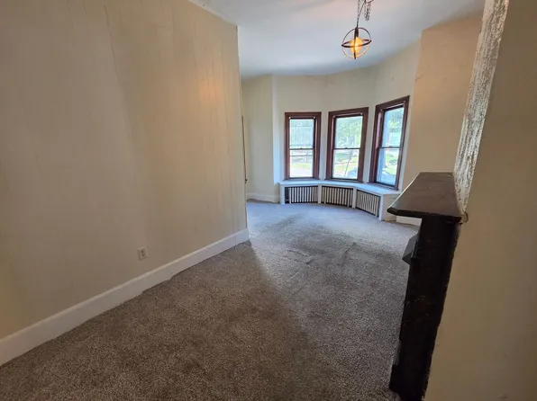 262 W 21st St #3, Erie, PA 16502