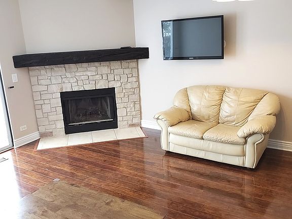 2nd image of 619 Woodhaven Dr