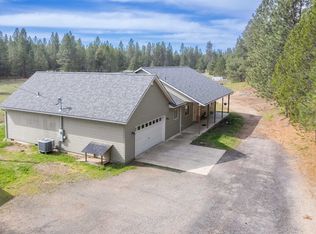 27509 N Perry Rd, Chattaroy, WA 99003