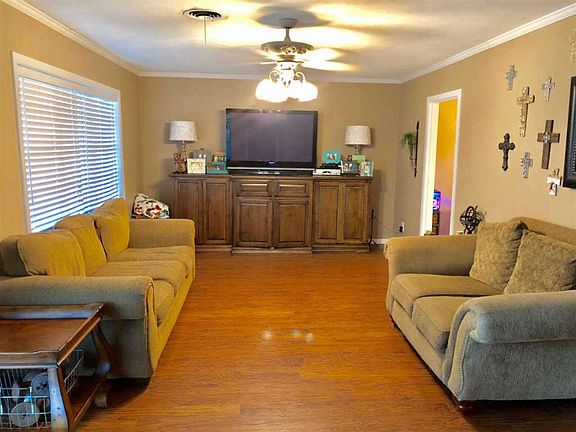 2nd image of 529 Landry Dr