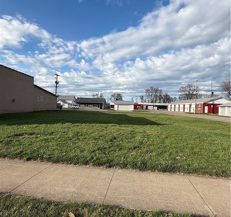 2nd image of E Main St