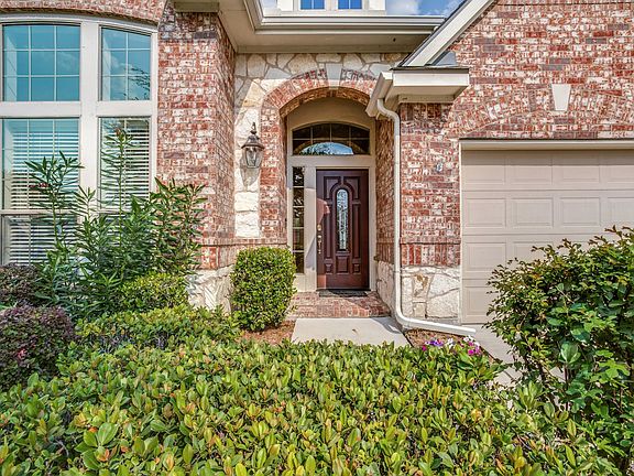 2nd image of 2815 Lacompte Dr