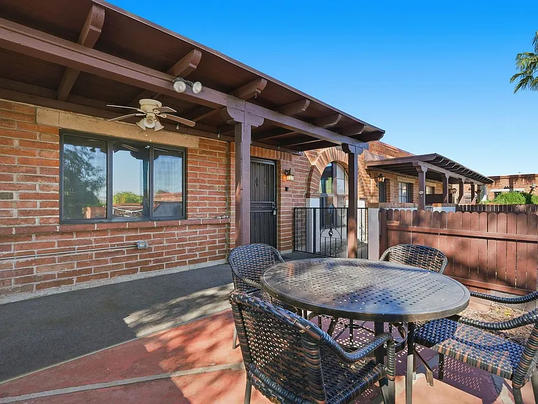478 S Paseo Madera #B — Photo 29