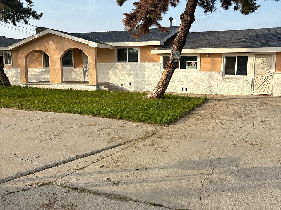 1st image of 10024 Greenacres Dr #A