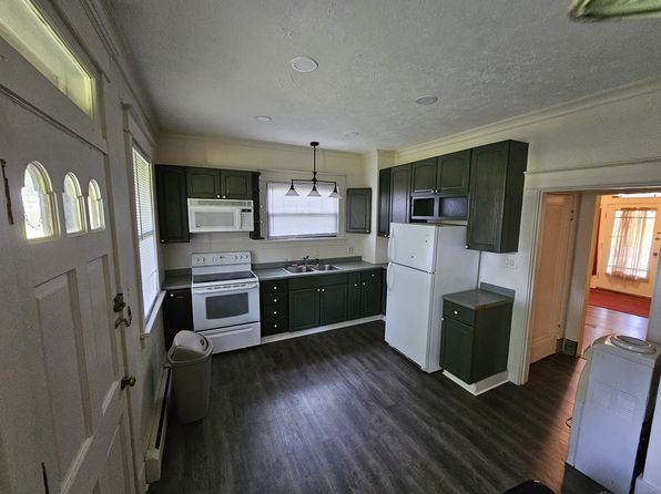 146 Lee St APT 1