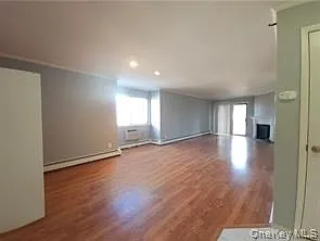 15 Greenridge Ave #8C — Photo 2