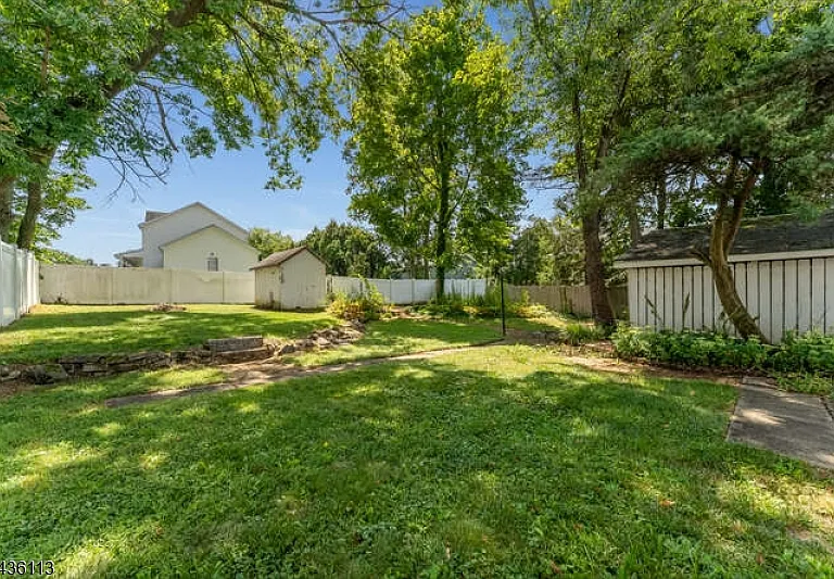 910 Belvidere Rd — Photo 19