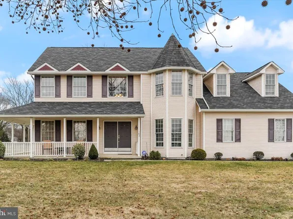 163 Fox Run, Woolwich Township, NJ 08085