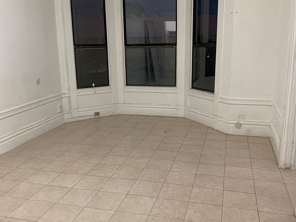1st image of 315 25th St #12