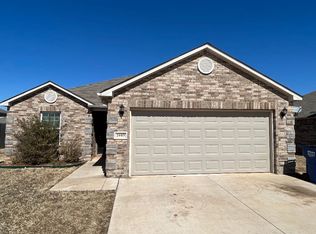 2005 W Oak Valley Way, Mustang, OK 73064