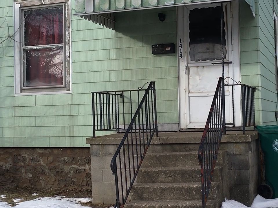 2nd image of 1414 17th St