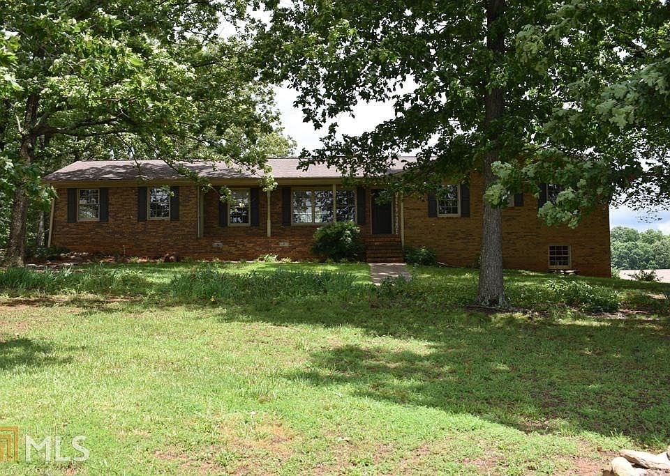 1st image of 109 Foxx Trott Ln #4