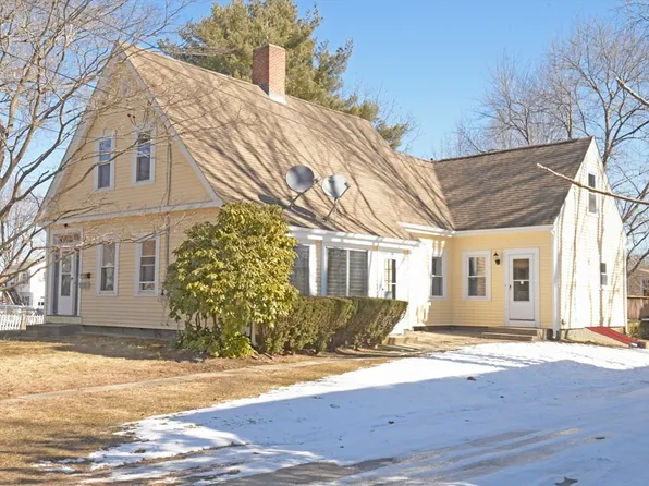 177 Pleasant St, Whitman, MA 02382