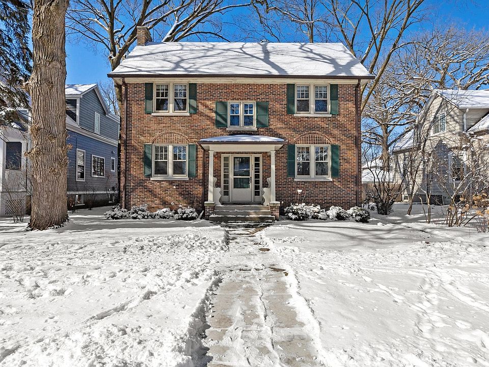1st image of 225 Wood Ct