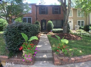 286 Roswell Commons Cir, Roswell, GA 30076