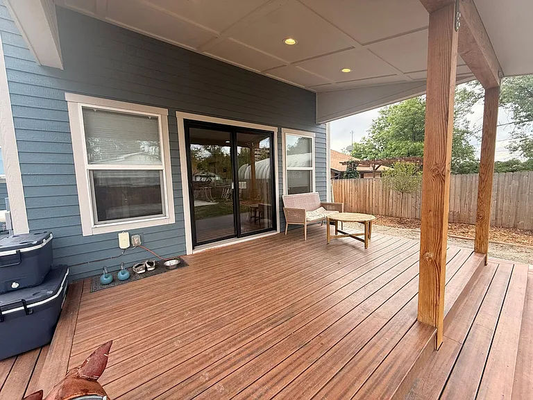2421 Chase St — Photo 31