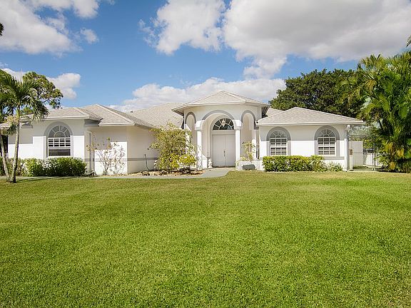 Welcome 11579 63rd Lane N.