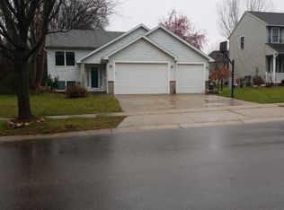 526 25th St SW, Rochester, MN 55902