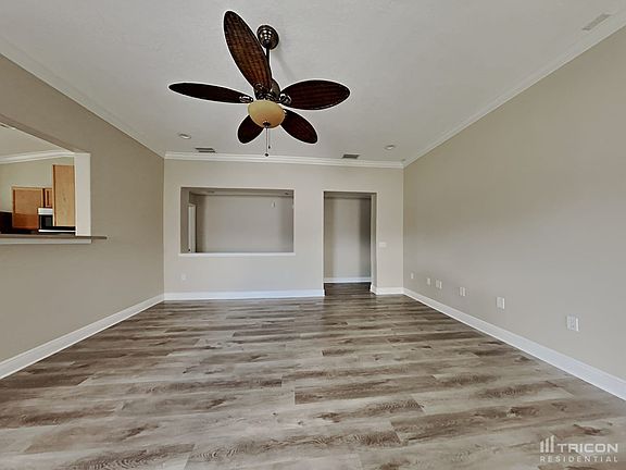 4th image of 2466 Brownwood Dr
