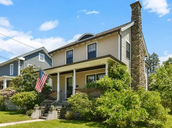 630 Randolph Ave, Milton, MA 02186