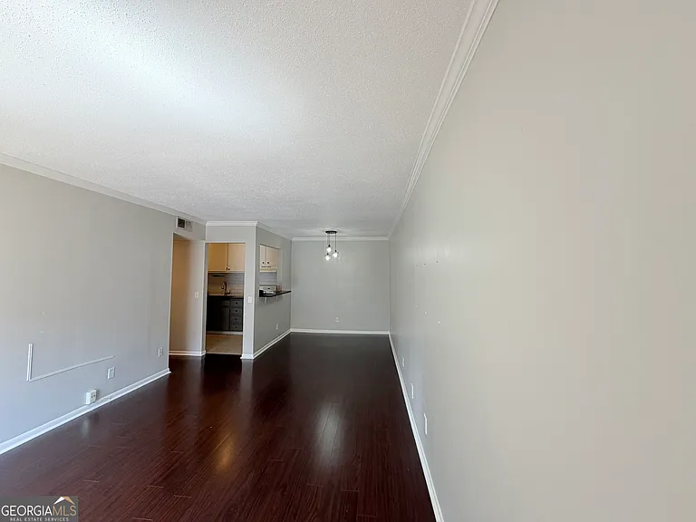 1181 Church St #G — Photo 6