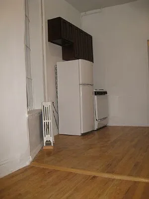 Rented by Tower Brokerage | media 64