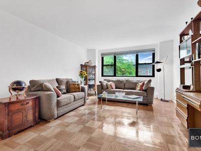 315 E 72nd St APT 5L, New York, NY, 10021