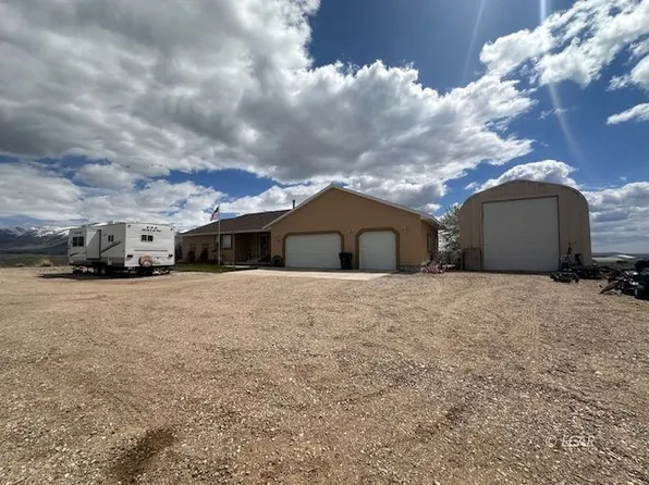 535 Balsam Dr, Spring Creek, NV 89815