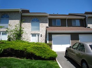 28 Castle Ridge Dr #97, East Hanover, NJ 07936