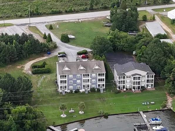 201 Bomber Ct, Ninety Six, SC 29666