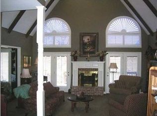 9202 Stoney Mountain Dr, Chattanooga, TN 37421