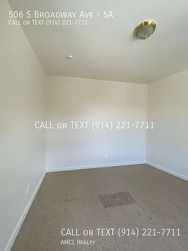 506 S Broadway Photo 1