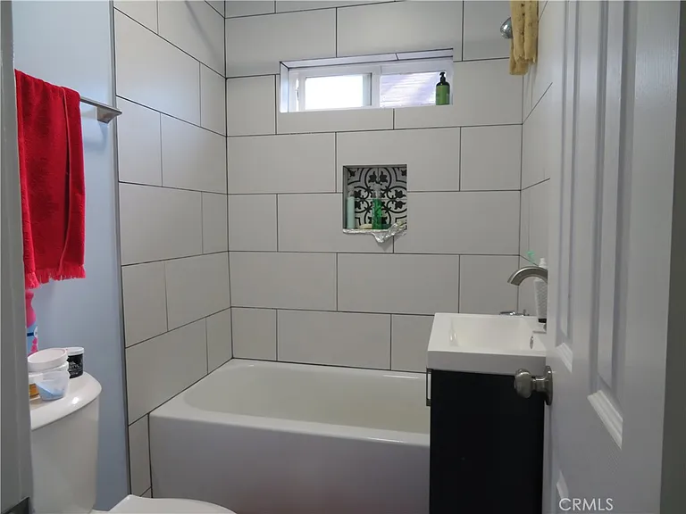 3923 S South Normandie Ave — Photo 8