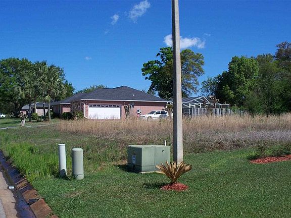 4th image of 2333 Amelia Ln