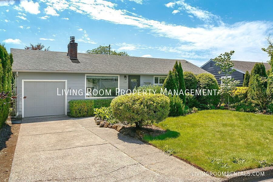 1st image of 725 Riverdale Dr