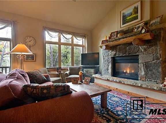 2nd image of 2695 Waterstone Ln