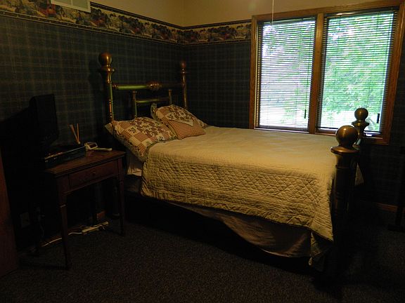 second floor bed room