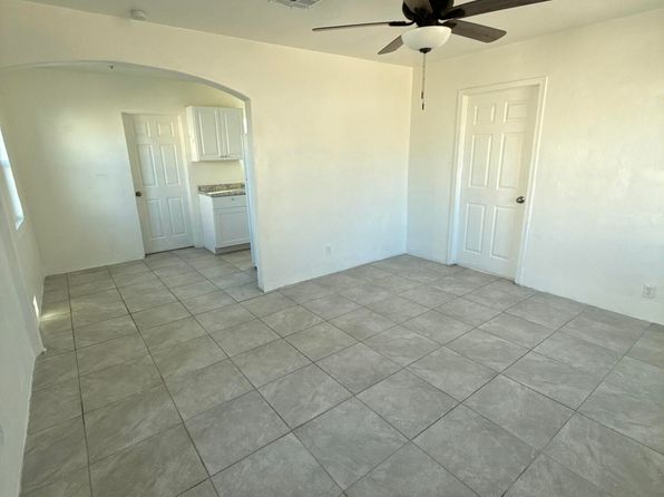 tucson-arizona-239066287 picture