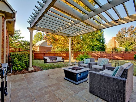 2nd image of 2848 Winterberry Way SE