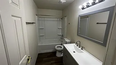 610 E Proctor St — Photo 6