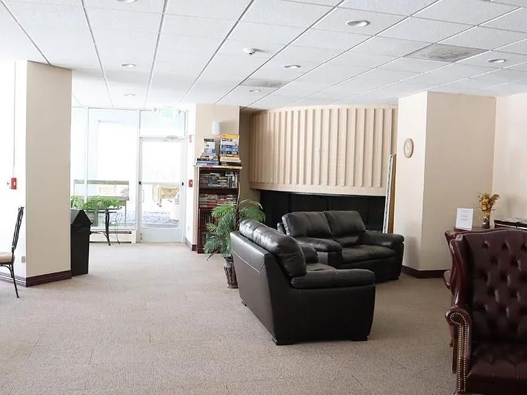 550 E 12th Ave #1008 — Photo 28