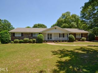 3670 Willowwind Ct, Loganville, GA 30052