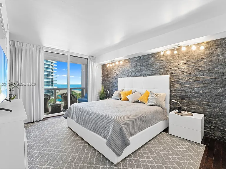 10275 Collins Ave #807 — Photo 17